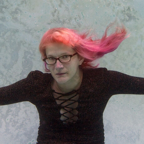 Lisa underwater cropped