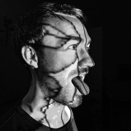 Scott   projector portret