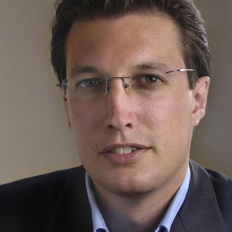 Guillaume headshot 3  upper small 