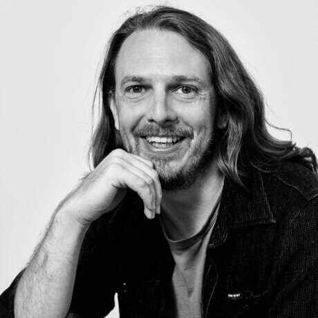 2025 06 18 samantha headshot41330