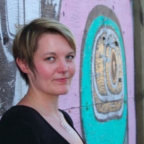 20c88b4f1afb85e99d52574cf070c7d9