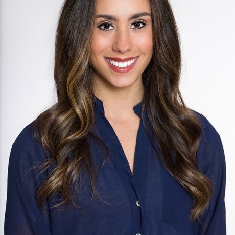 Headshot jackie molloy