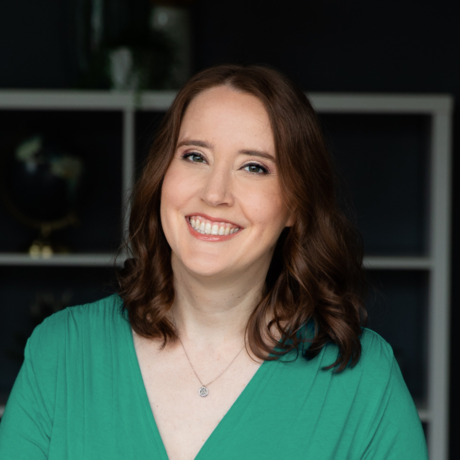 Amanda guerassio   green shirt