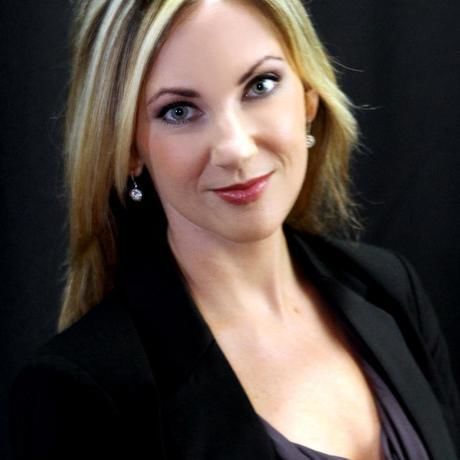 Sera pro head shot