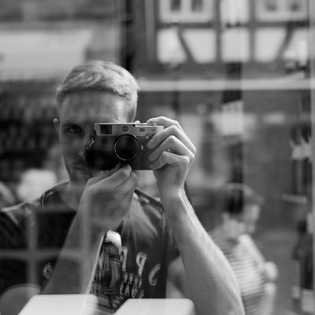Selfie leica low res