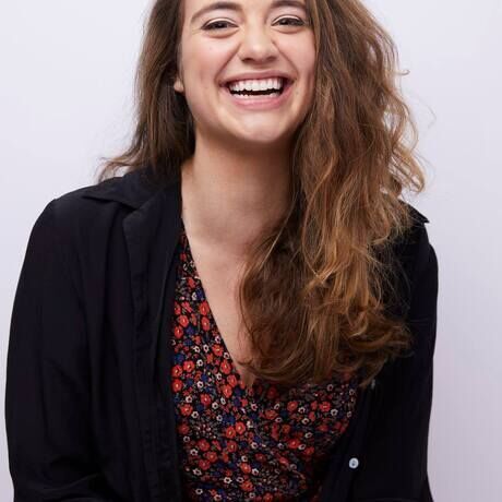 Jillian richardson laughing headshot
