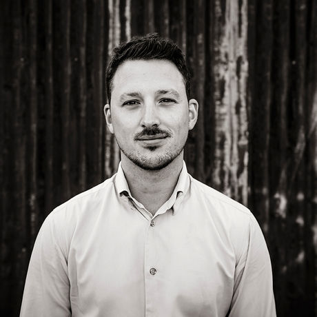Will hunt bw medium size