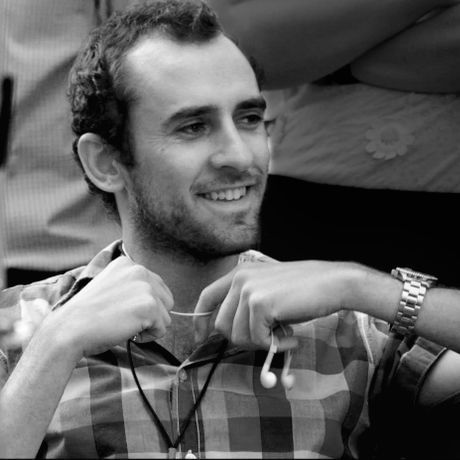 On set.bw.square