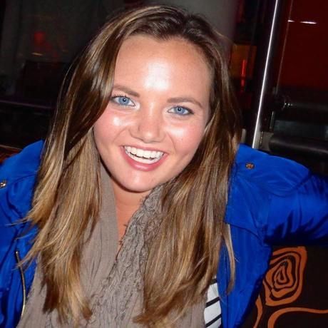 Caitlyn n. hulls headshot