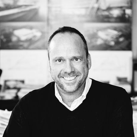 Eop employeethumb markhendersonthompson edit