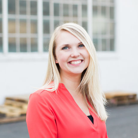 Jessicalyons headshot