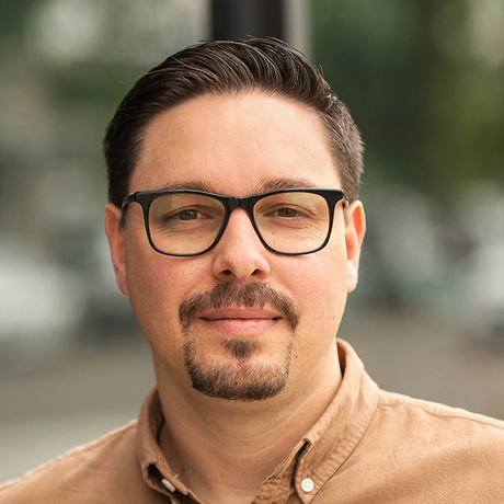 Headshot  0003 frank