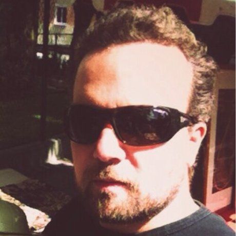 5106ea0e7a33e8bab600d4b383ffbe8d