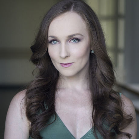 Margaretmullin headshotsjuly2015 21 edit crop