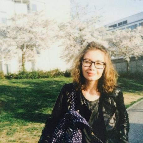 1891527 421394424672375 441922600 o