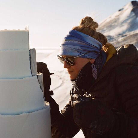 9bec4c5b c3e2 4ffd bd97 7381a17888af