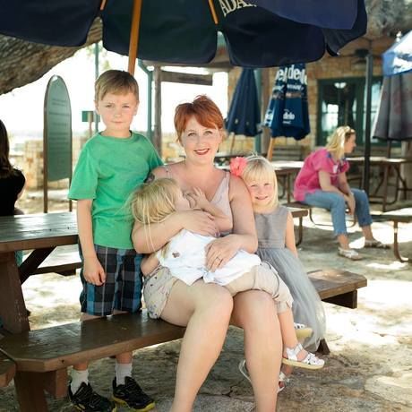 Alyssanursingwithkids