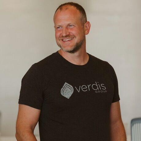 20210901 vgretreat dl 1 fun headshot smj