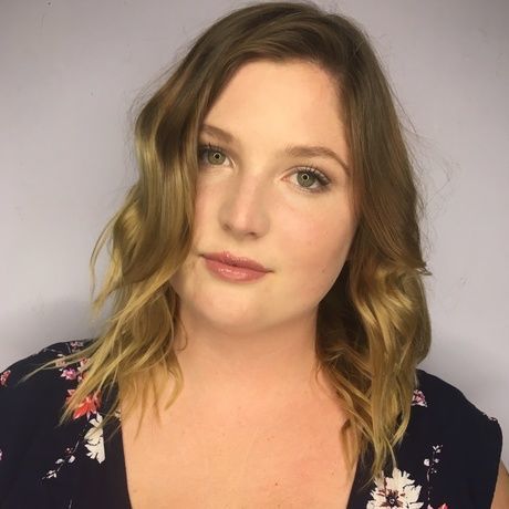 Headshot elisedansfield