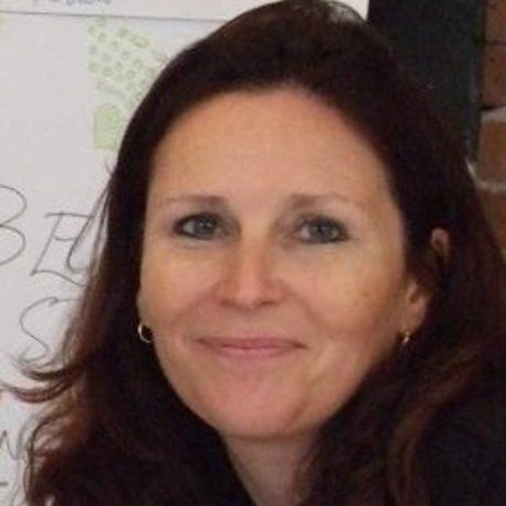 Headshot helen