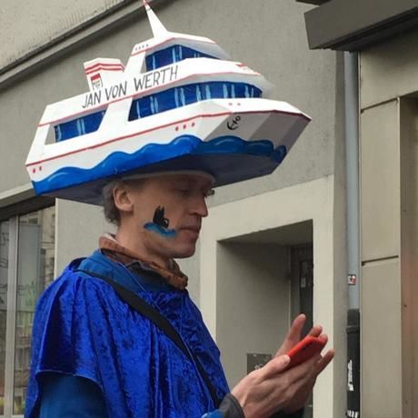 87710725 8c45 4b57 9d69 e92b5e22c34c