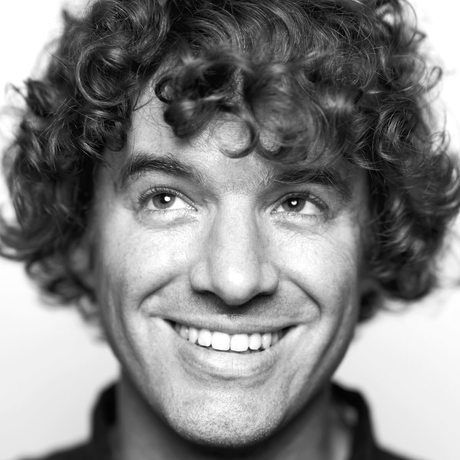 Phillipvn profile headshot2017 smallsquare