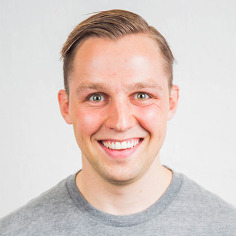 Evan shoemaker headshot