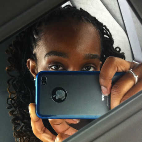 Mirror photo for twitter