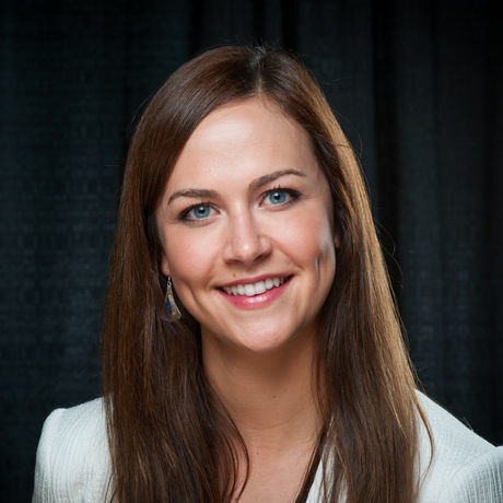 Headshot alexandra 010 edited