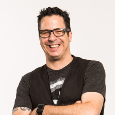 Paul headshot2015