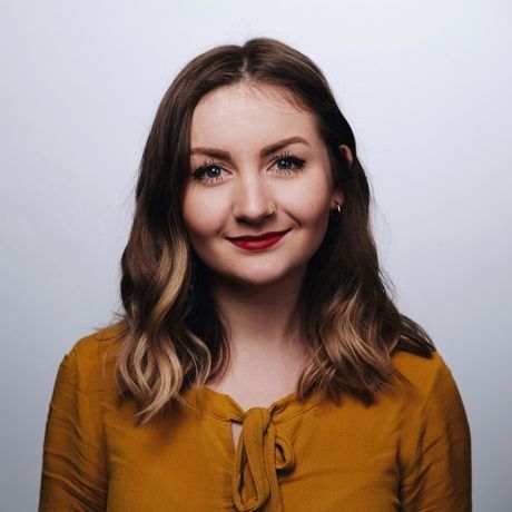 Lauren lukan headshot