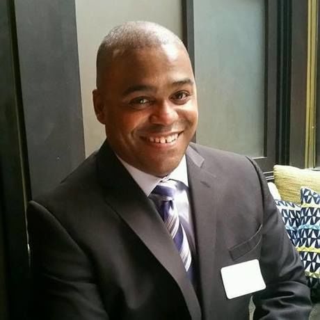 Headshot for creative mornings