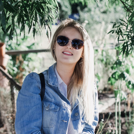 Spotlight oq chloe 11