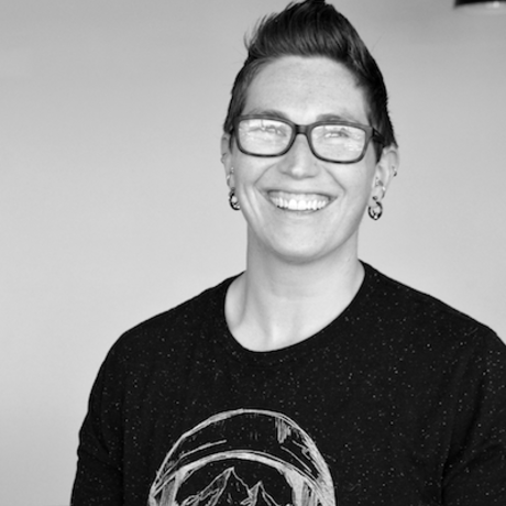 Jillian bw small 400px