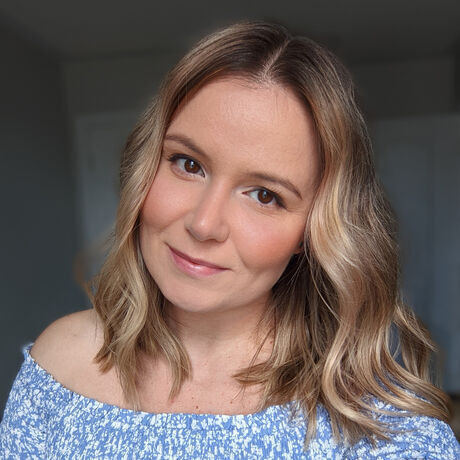 Luiza bibire headshot