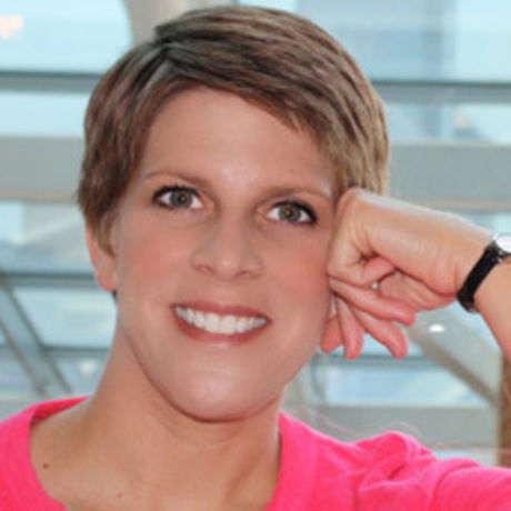 Vale design headshot tight