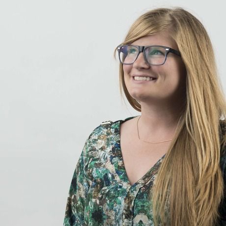 Kp headshot large teeth