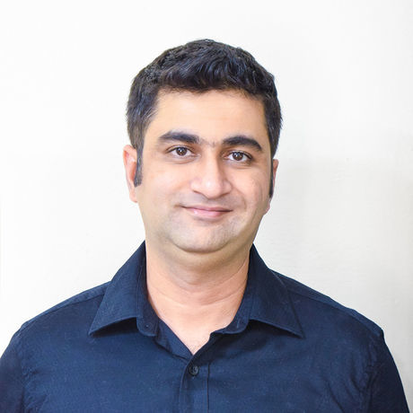 Profile pic 2018 square