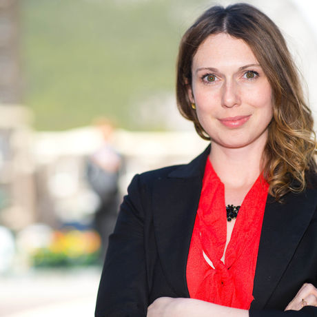 Cindy headshot 20142