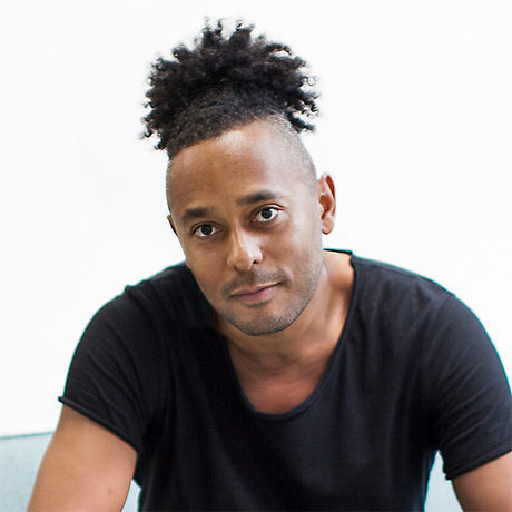 Chomoi profile square2 w600px