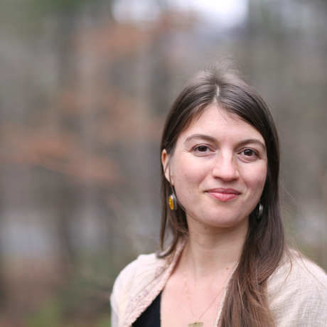 Rosecandela headshot