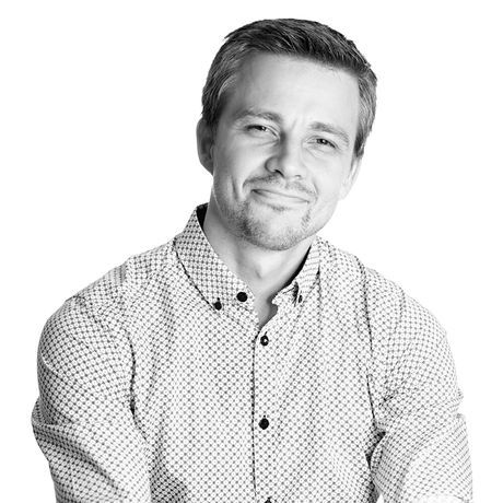 Anton demenchuk   bw  800x800 