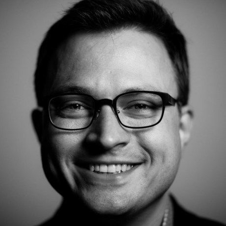 Dn headshot sq 2010c