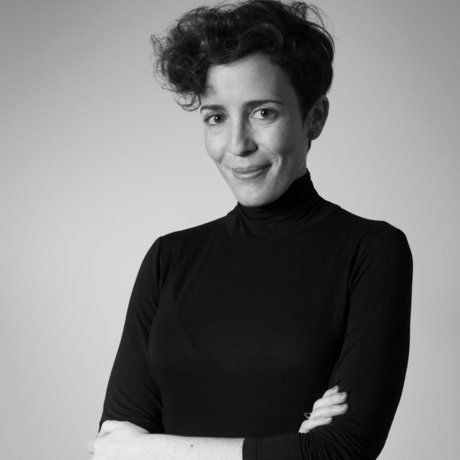 Aida fernandez senior graphic and digital designer