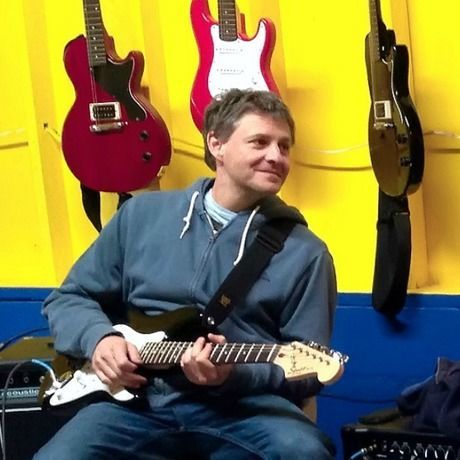 Eric with guitar large1