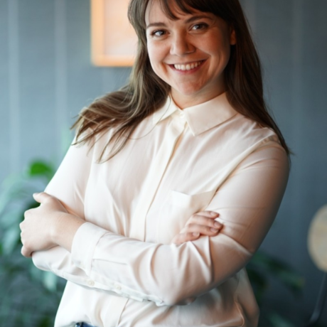 Lauren headshot 2020