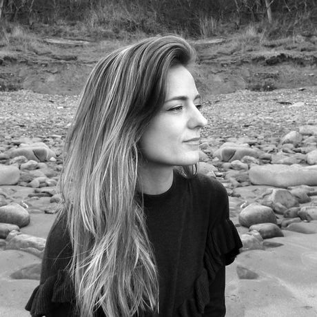 Sarah profile 01