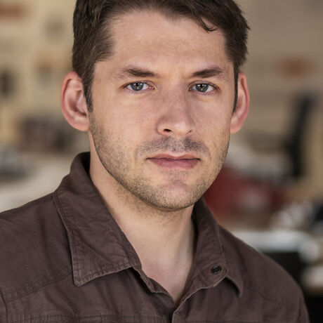 Aaron sportack 604x905