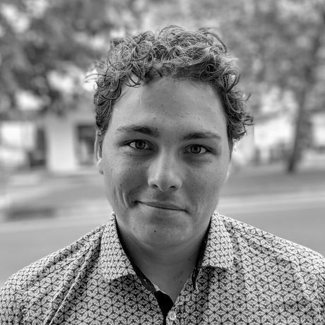 00100dportrait 00100 burst20190118181934072 cover