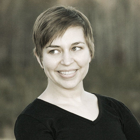 Amanda 2016 bio image square